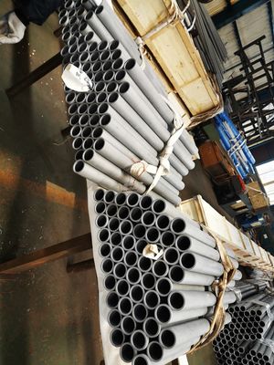 2000mm SMLS EN1.4749 AISI 446のステンレス鋼の管