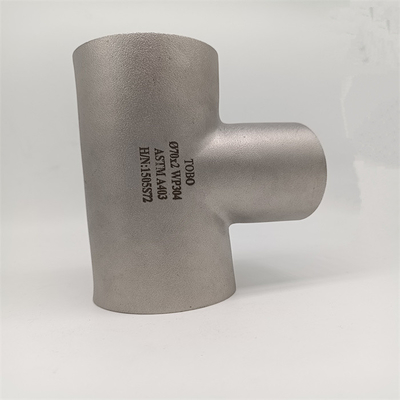 ニッケル合金のバット溶接の付属品BWは2つをASTM B366 WPHC22 ASME B16.9ティーにのせる