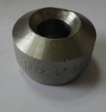 ASME B16.11 高圧レベル 調整可能な形とサイズ ストッキング 1/2"-42" 304L 316L 圧力レベル #3000 パイプフィッティング