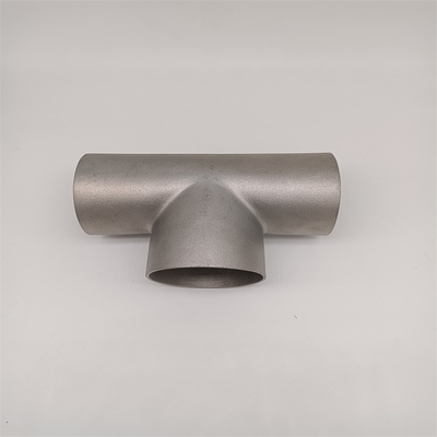 カスタマイズされたサイズの良質のニッケル合金のバット溶接の付属品BWは2つをASTM B366 WPHC22 ASME B16.9ティーにのせる