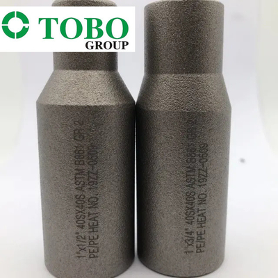 造られた管付属品のチタニウムの合金鋼ASTM B861 GR2 2" x 1" SCH10S X SCH40Sのチタニウムの合金のスエージのニップル