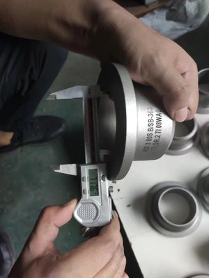 ASTM B366 鍛造鋼プラグ 4 "おねじパイププラグ合金鋼管継手