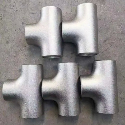 ASME B16.9 バット・ウェルディング・イコール・ティ パーソナライズ可能な材料,例えば炭素鋼 ステンレス鋼 NPS1/2"-60" 迅速な配達 低MOQ