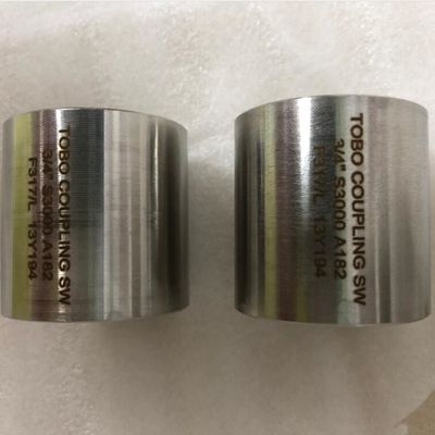 Inconel 625 UNS N06625の銀製のカップリングをつなぐニッケル合金の管SW