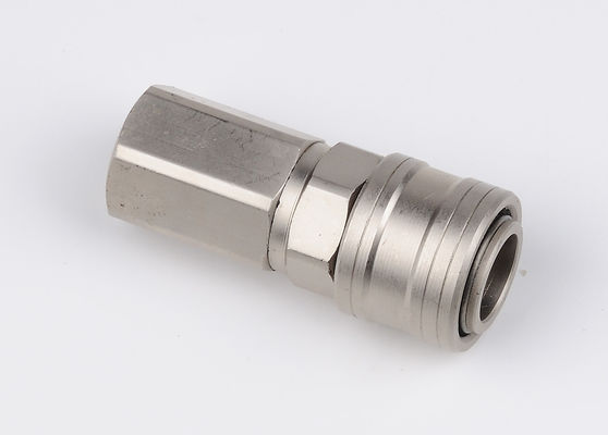 カップリング、Diam:3/4"、設計のStd:ASME B16.11、端:SW-Fの評価:3000#の材料:造られたASTM A105