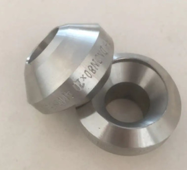 Weldolet、Diam:30" x2」、Sch:S-STD/S-STDの端:BWの材料:造られたASTM A105 -。