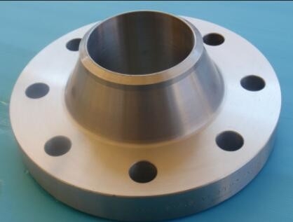C276 Inconel 625の溶接は覆われたフランジWn200 Dn200 8のインチ150lb Rfの鍛造材の溶接首の上にあった