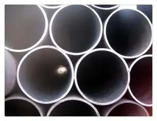 水,ガス,石油などの低圧液体輸送に使用される; 建設およびパイプ