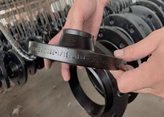 溶接首のフランジStd Asme B16.47aの炭素鋼のAstmのA105によって上げられる表面S32750複式アパートの鋼鉄首のフランジ