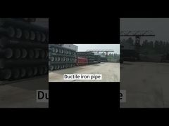 工場内の最先端の機械設備